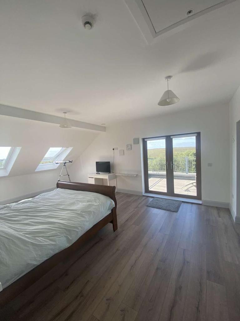 Unique With Outdoor Sauna In Connemara