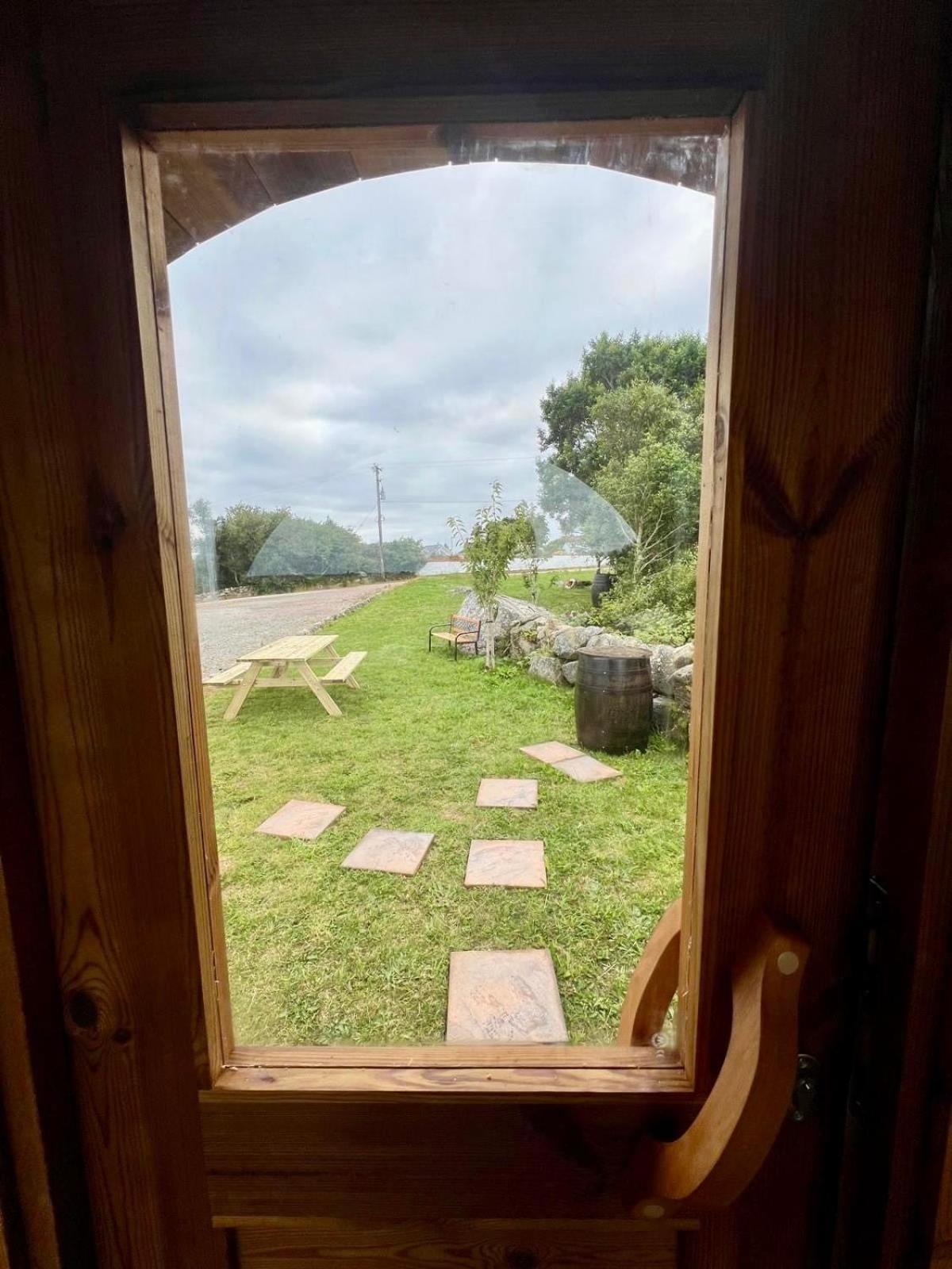 Unique With Outdoor Sauna In Connemara Holiday home