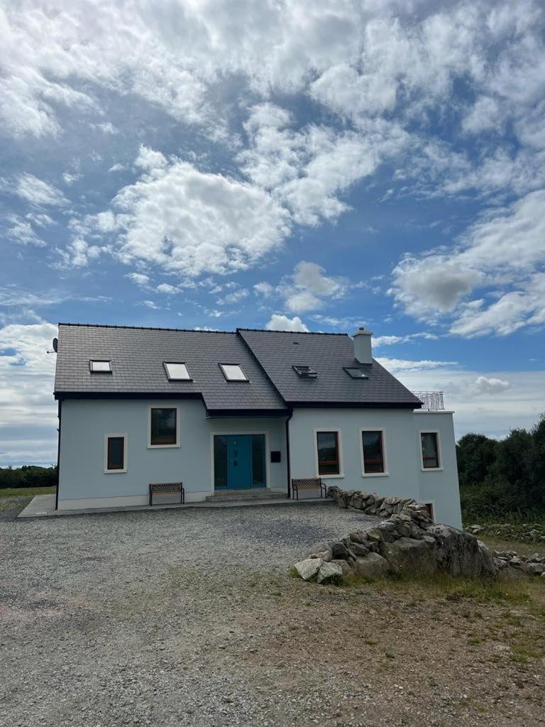 Unique With Outdoor Sauna In Connemara Holiday home *