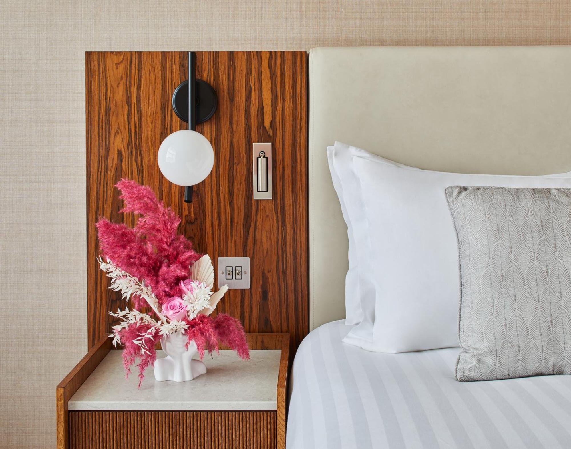 The G & Hotel