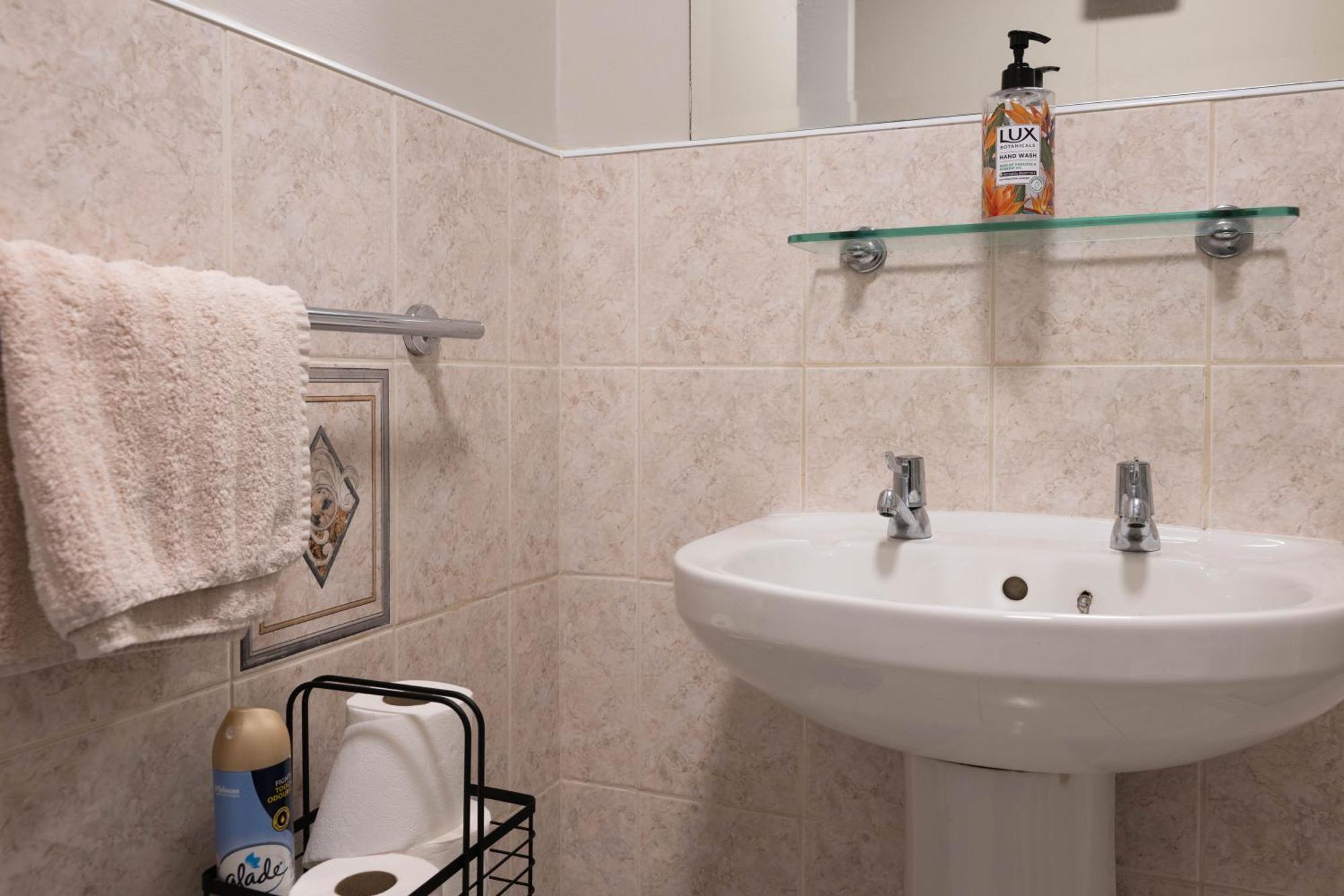 By The Sea Salthill - Entire Apartment