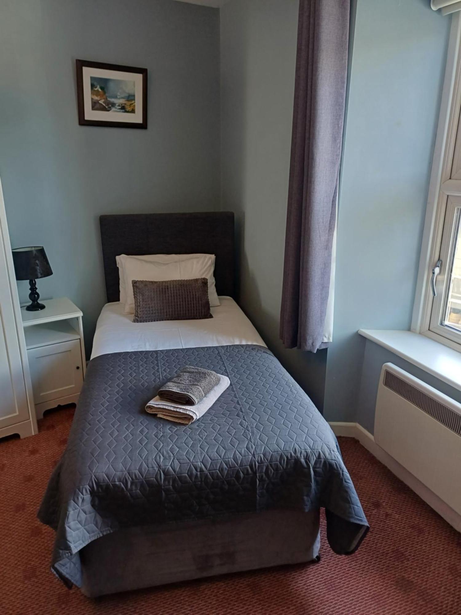 Clonbur House - One Bedroom *