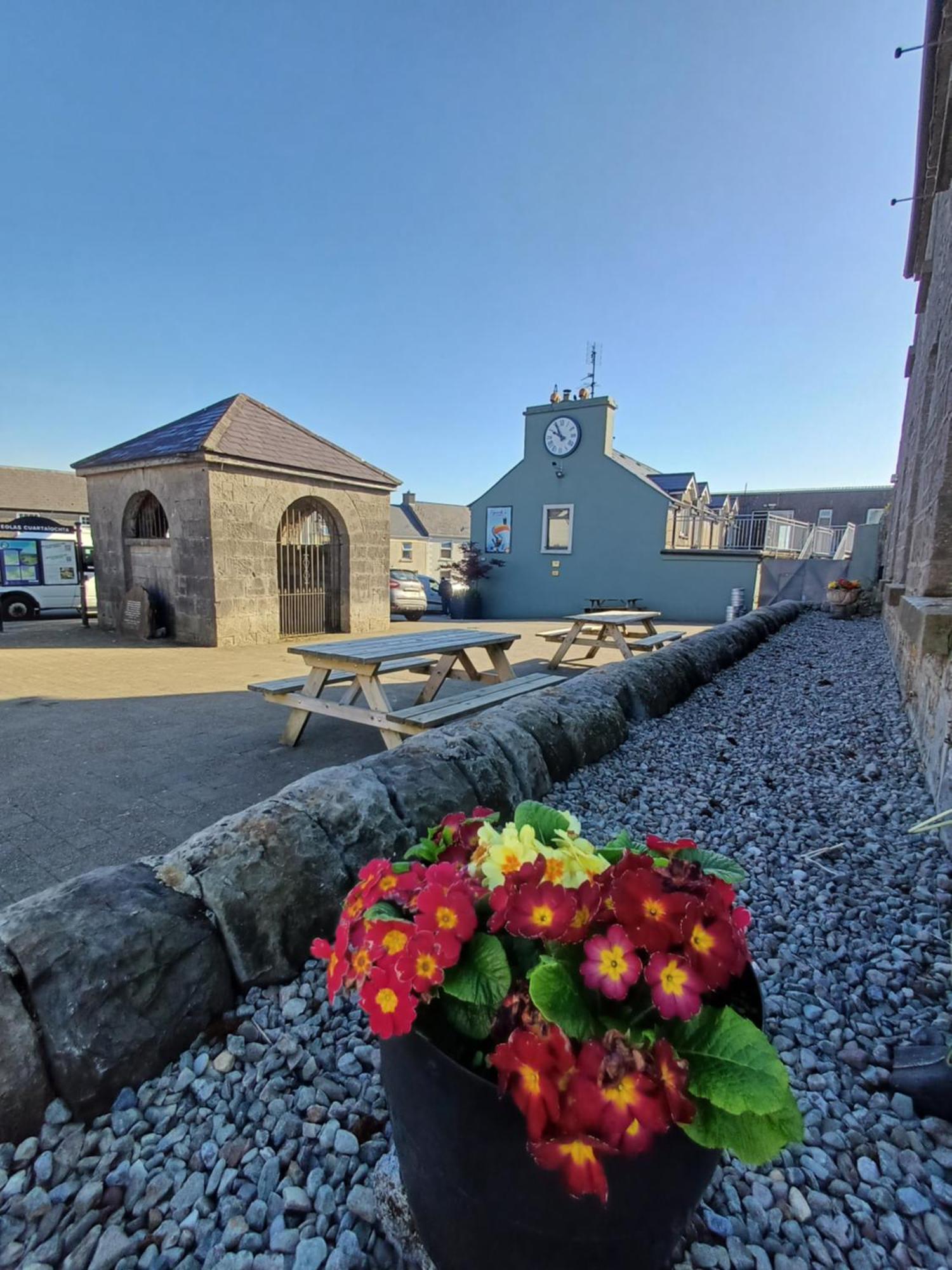 Clonbur House - Two Bedroom Village *