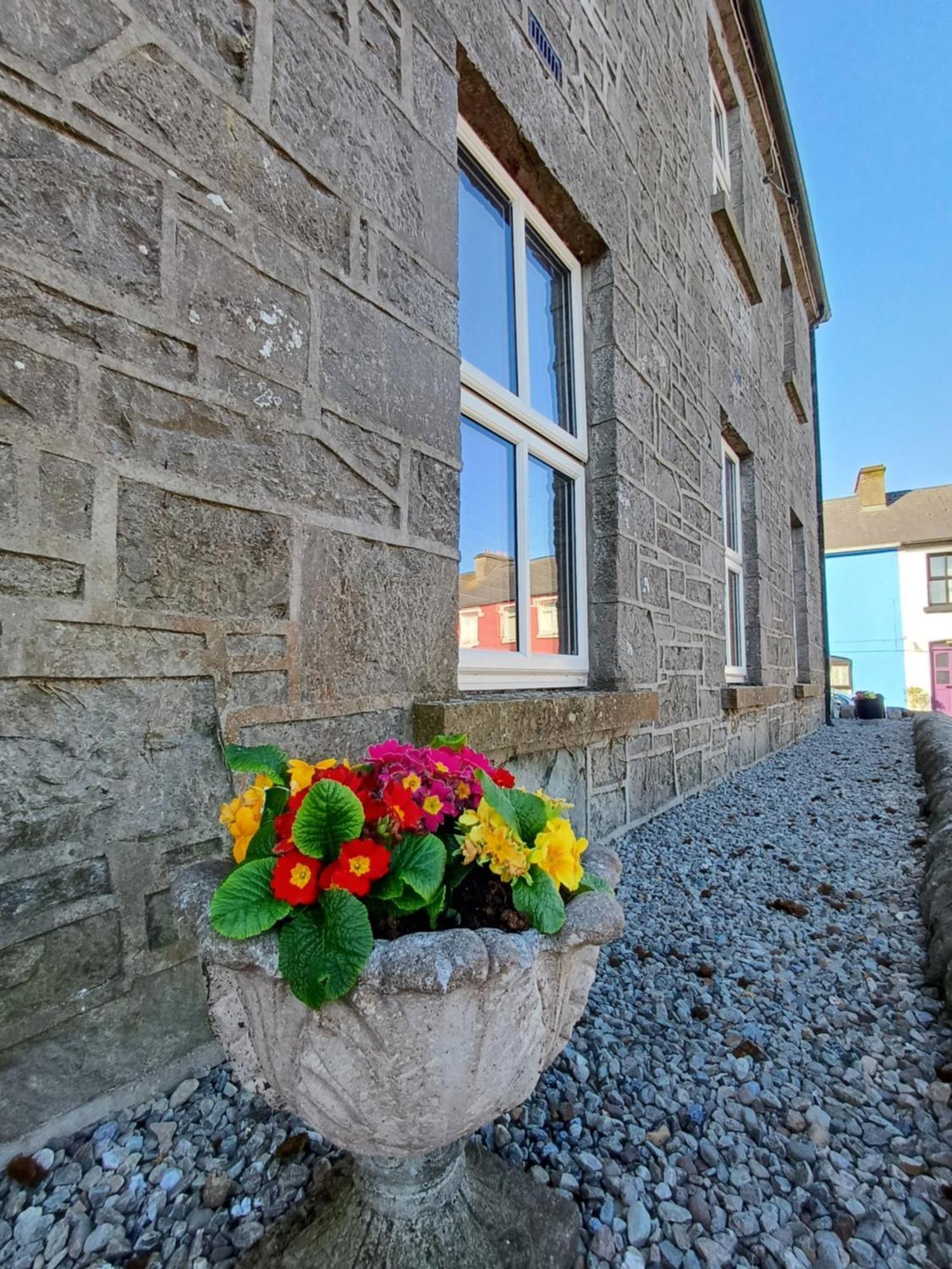 Clonbur House - Two Bedroom Village
