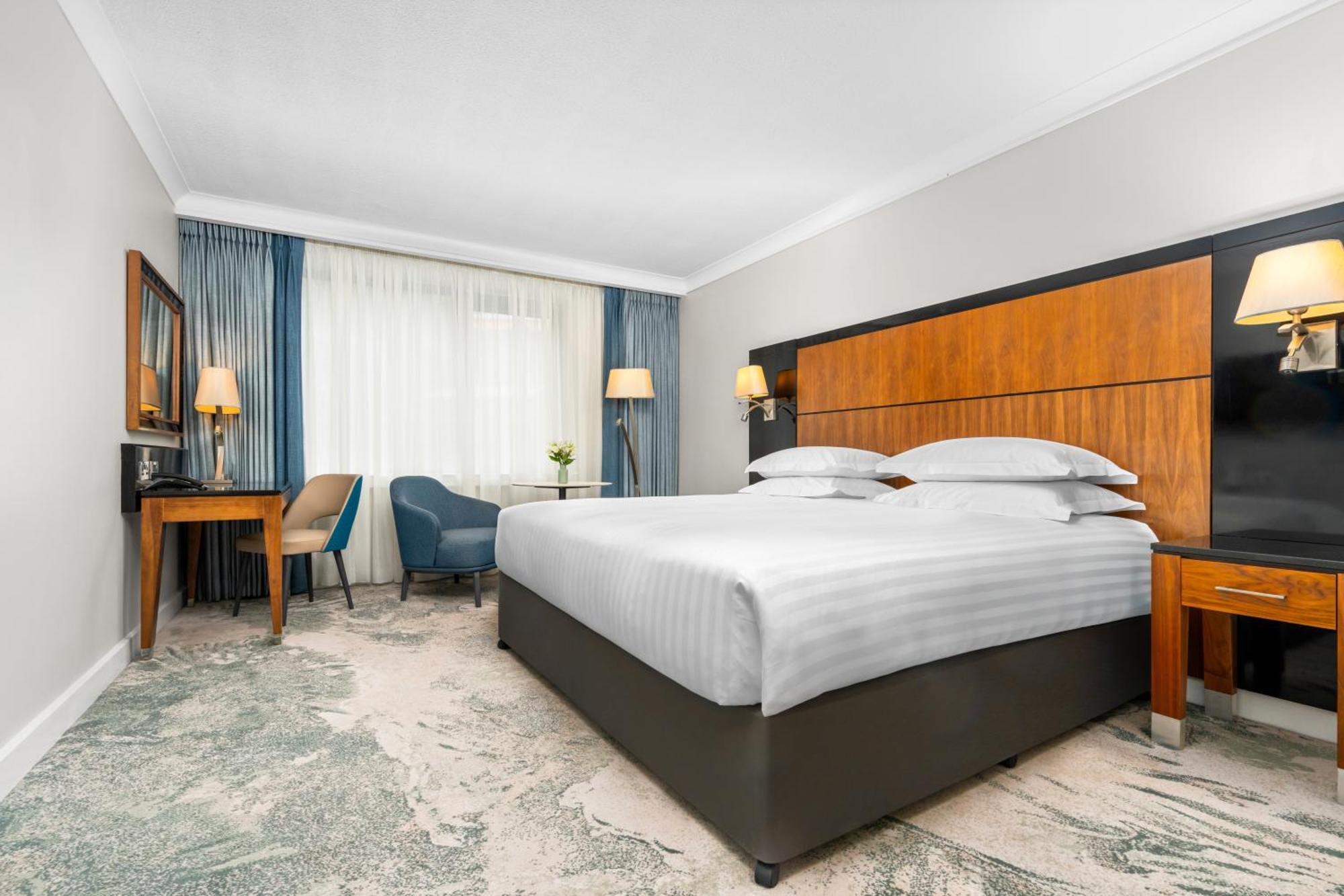 Hotel The Galmont & 4*