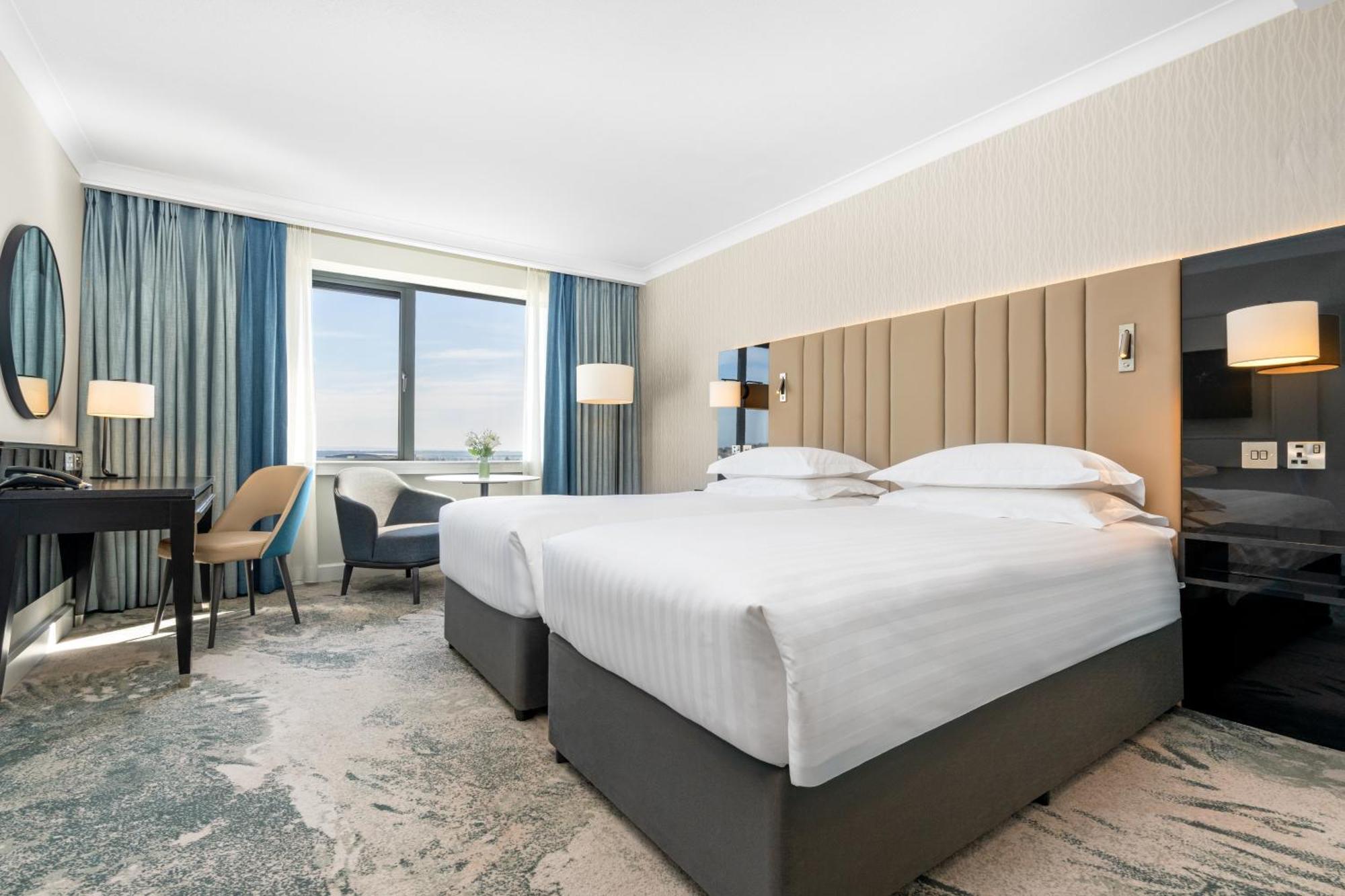 Hotel The Galmont & 4*