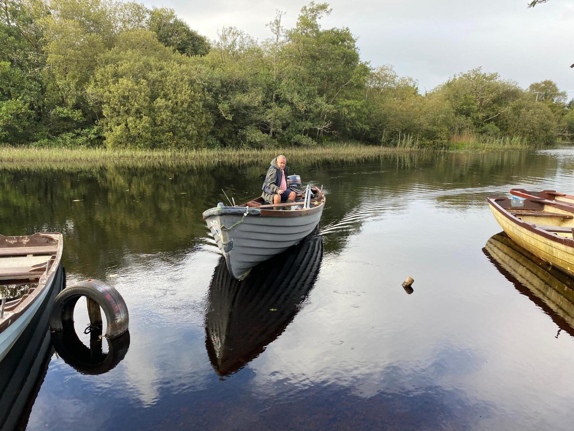 Holiday home Golfing, Walking, Fishing Rest - Sleeps 8 Galway
