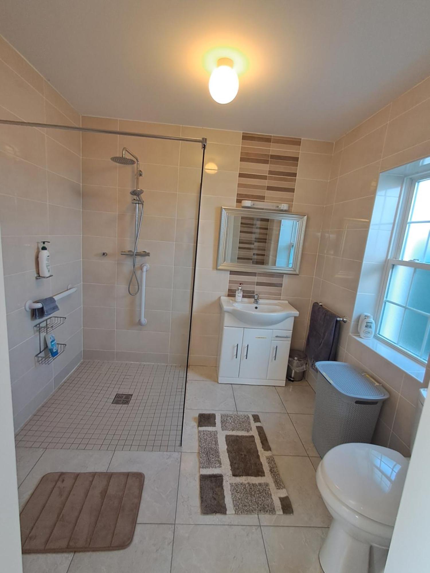 Warm Spacious Three Bed Galway