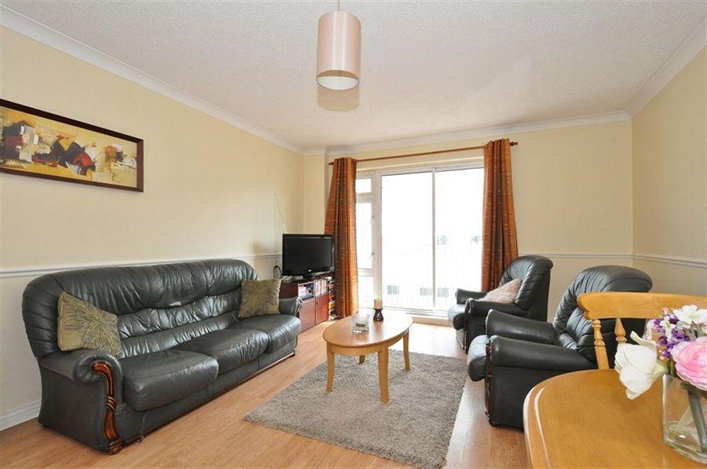 Lynfield Guest house 3*