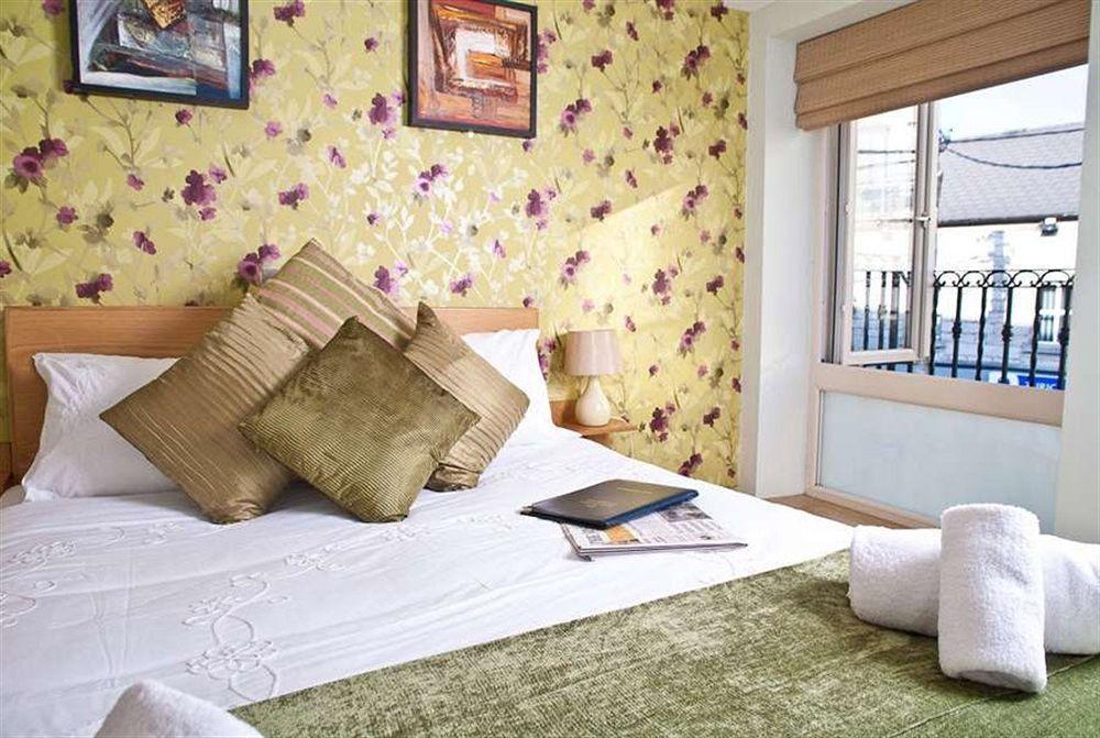 The Eyre Square Townhouse Guest house Galway