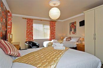 Bed & Breakfast Pembroke House Galway