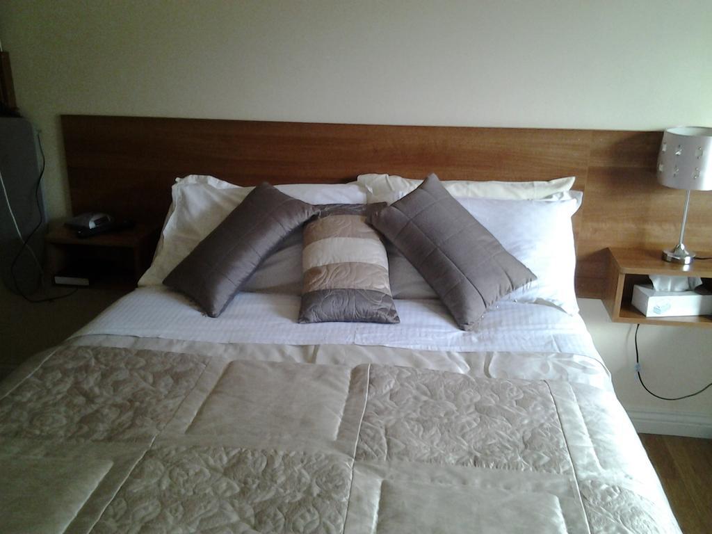 Gardenfield House Bed & Breakfast Bed & Breakfast 3*