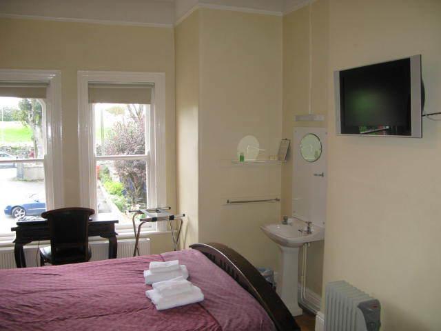 Bed & Breakfast Dun Aoibhinn Guest Accommodation *