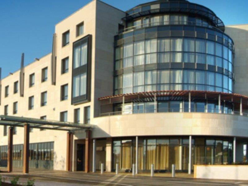 Hotel Maldron Sandy Road 4*