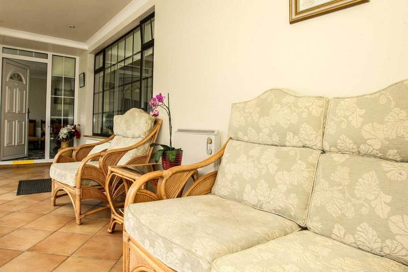 Roncalli House 3*