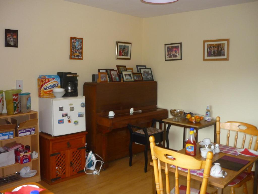 Bed & Breakfast Deacys Galway