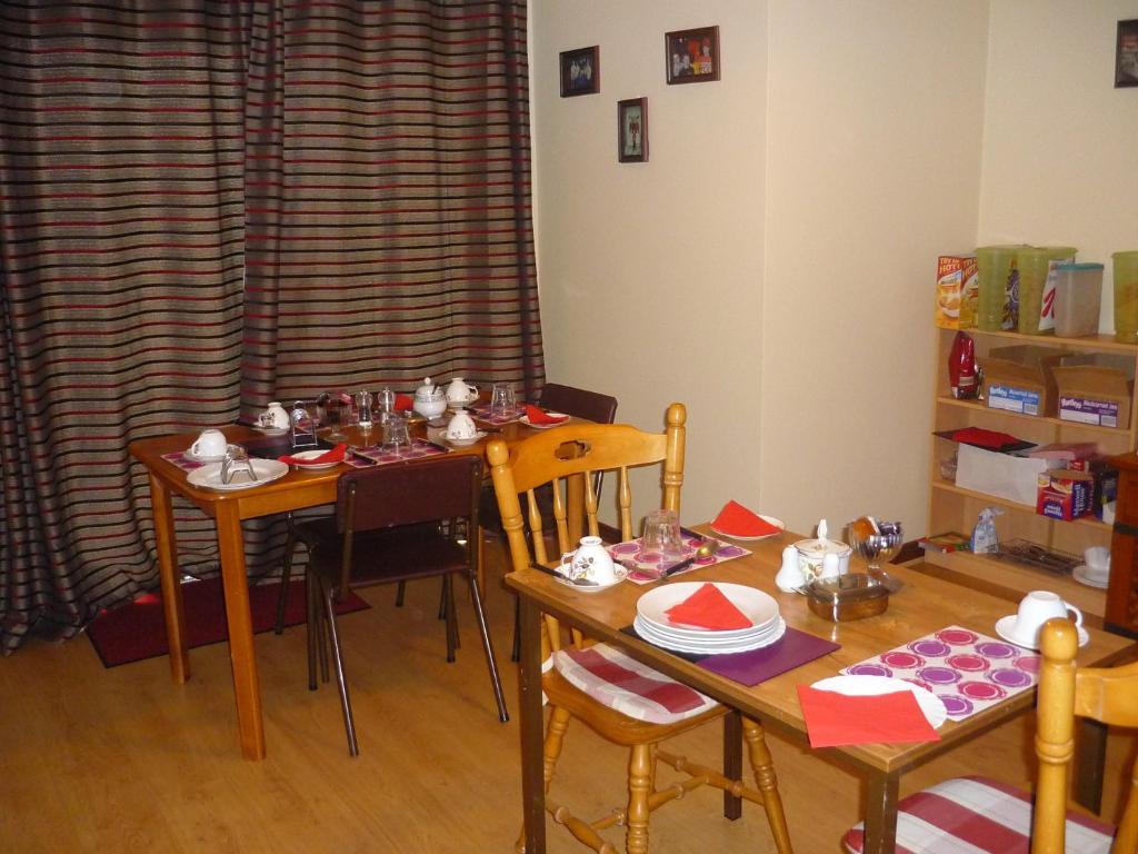 Bed & Breakfast Deacys Galway
