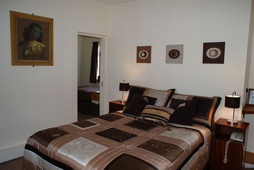 Wards Hotel