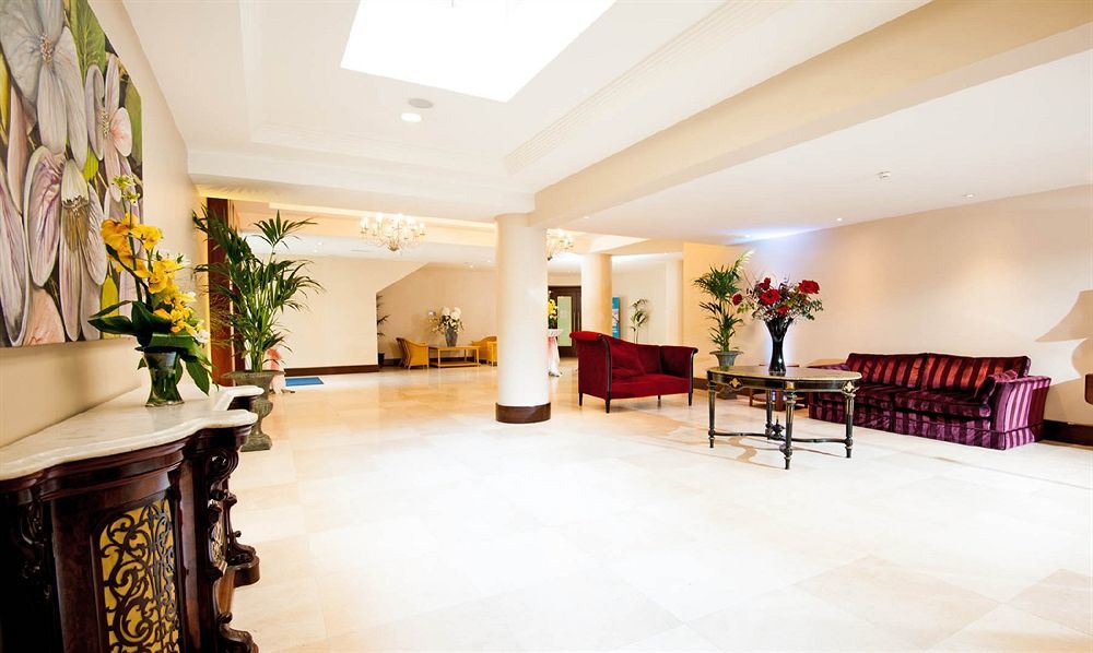 Salthill Hotel 4*