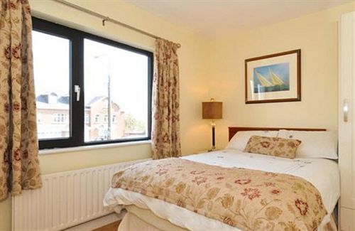 Lynfield Guest house 3*