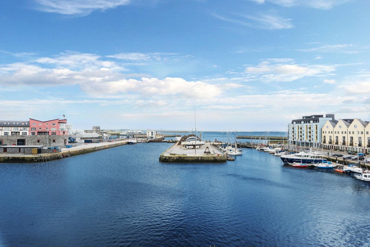 Sea View Luxury City Centre - Best Location Apartment *