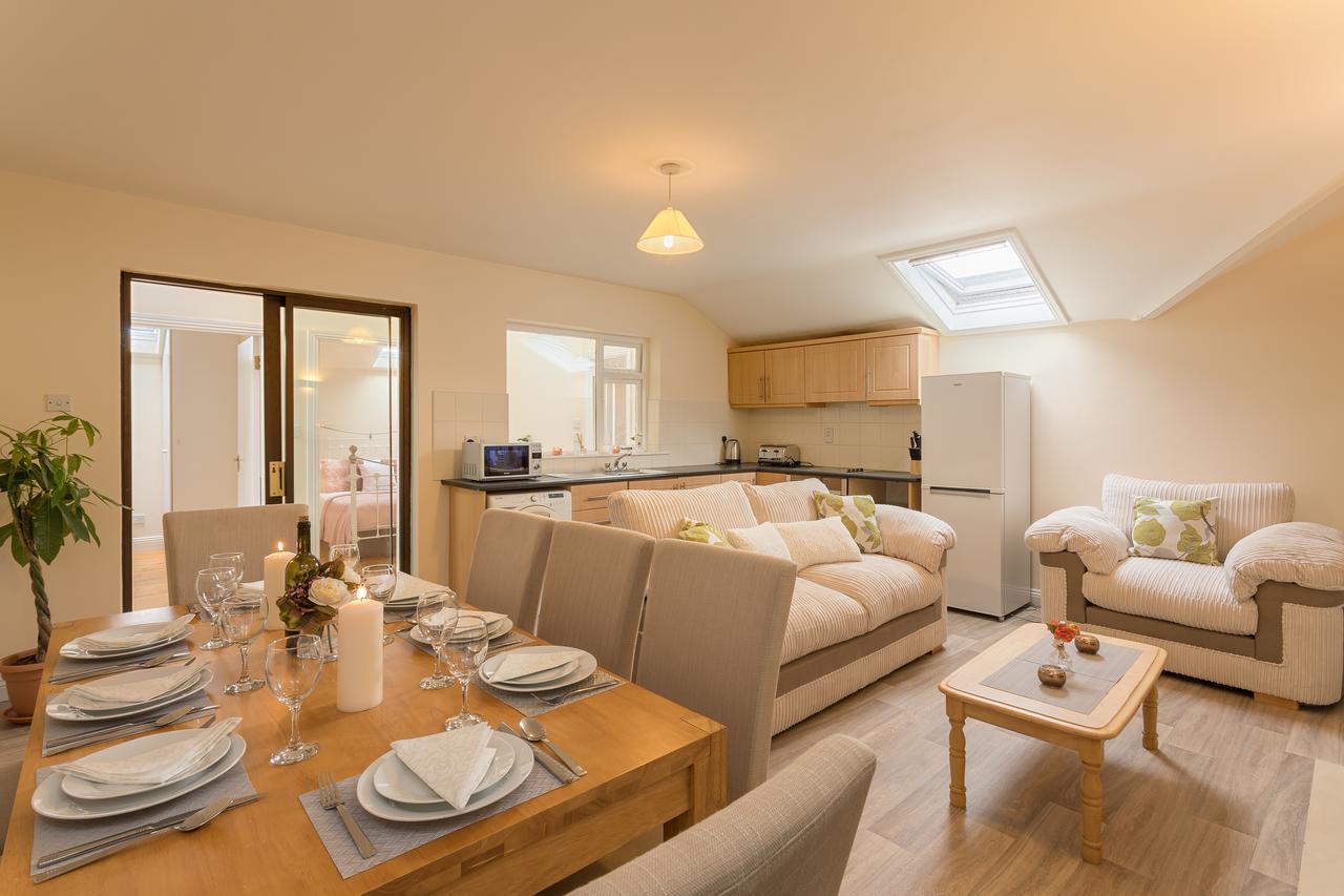 Center - 3 Minutes Walk To The Town Square Apartment *