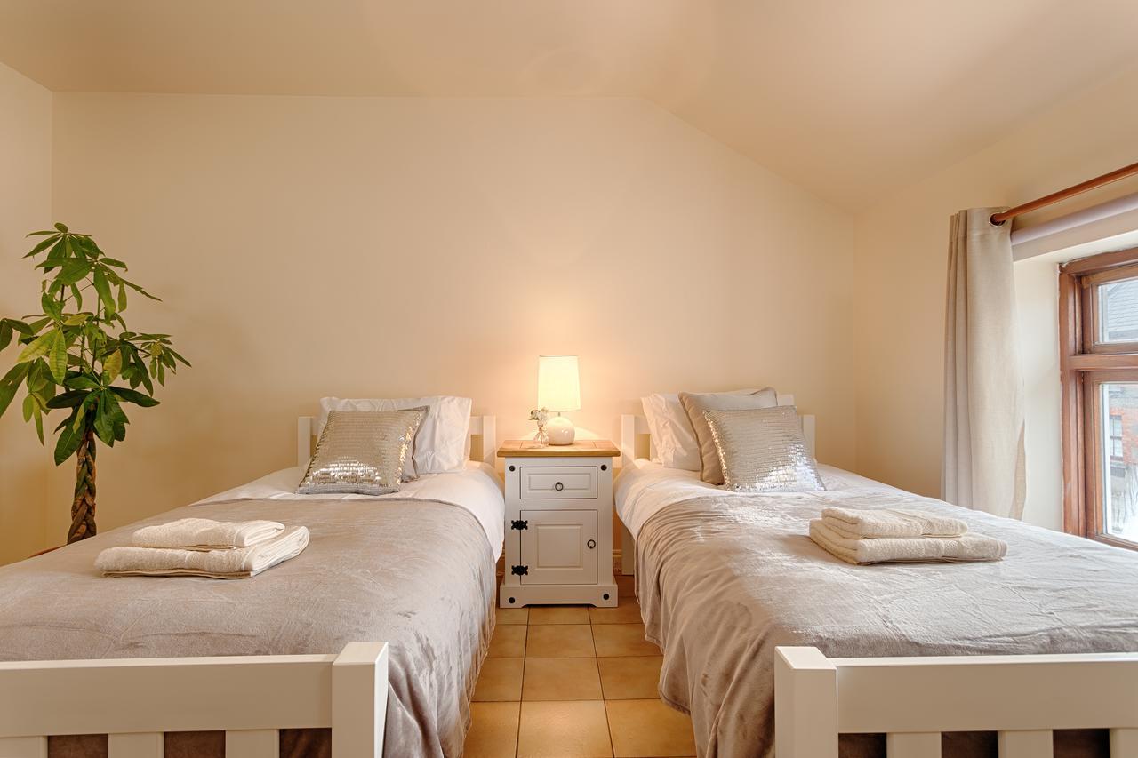Center - 3 Minutes Walk To The Town Square Apartment Galway
