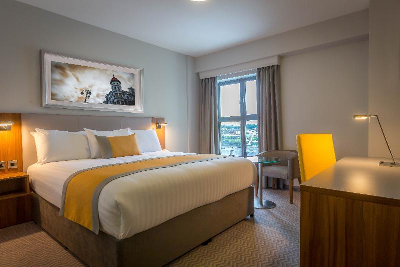 Hotel Maldron Sandy Road 4*