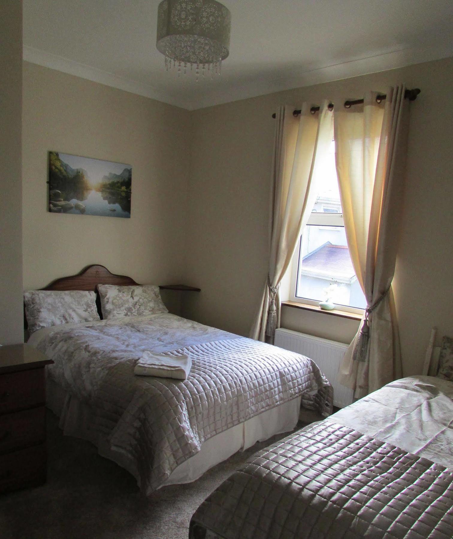Bay View Guest House And B&B Galway