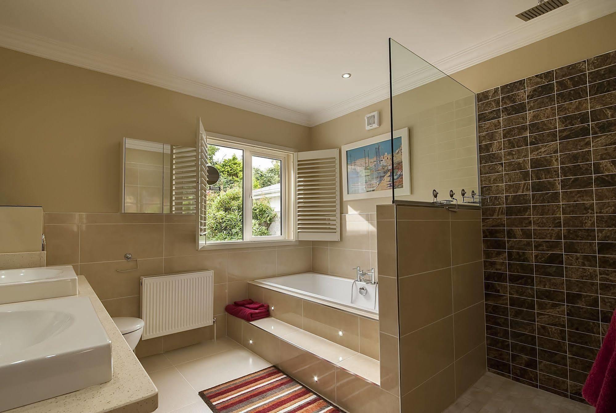 Sea Breeze Bed & Breakfast Galway