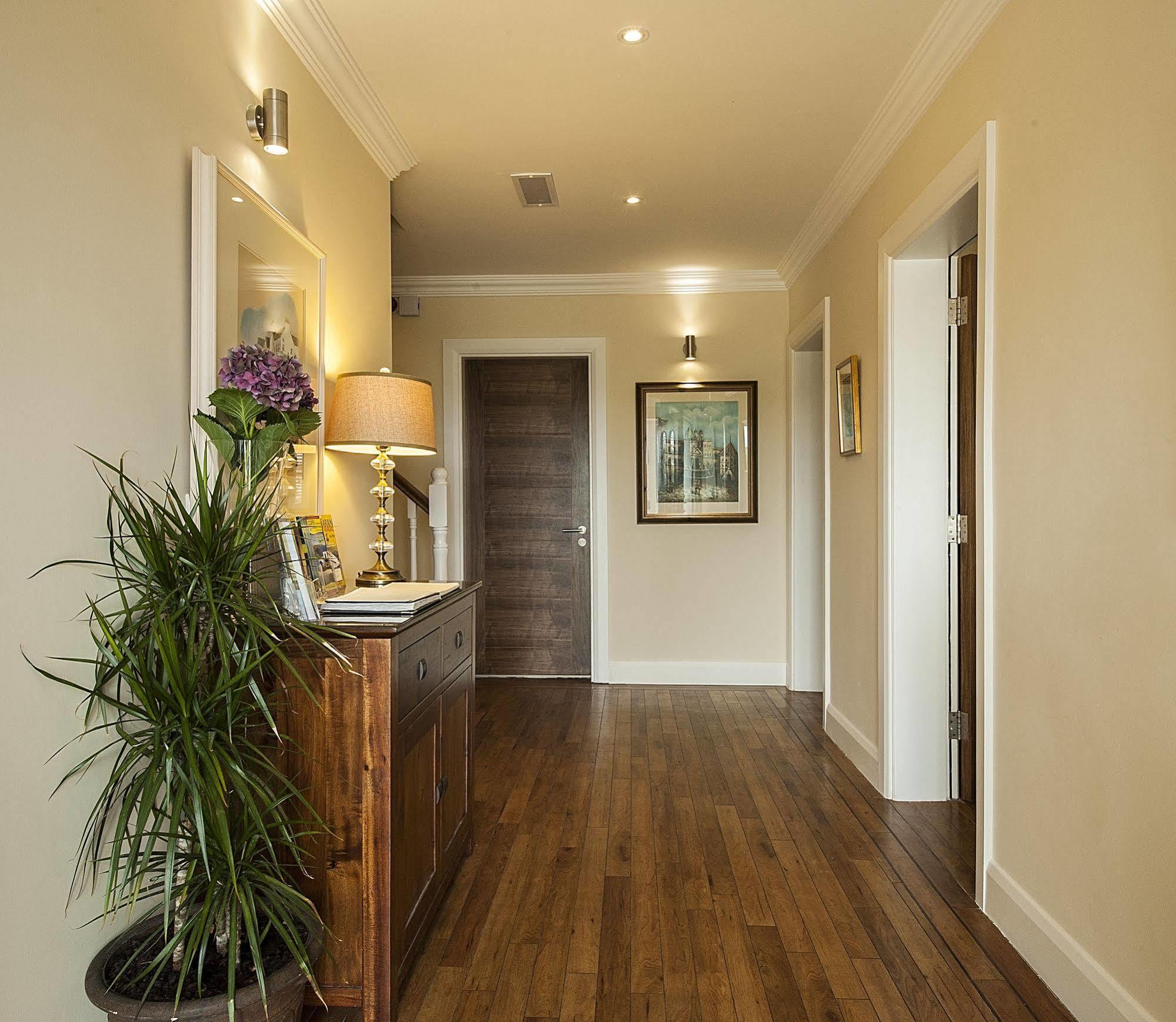 Sea Breeze Bed & Breakfast 5*