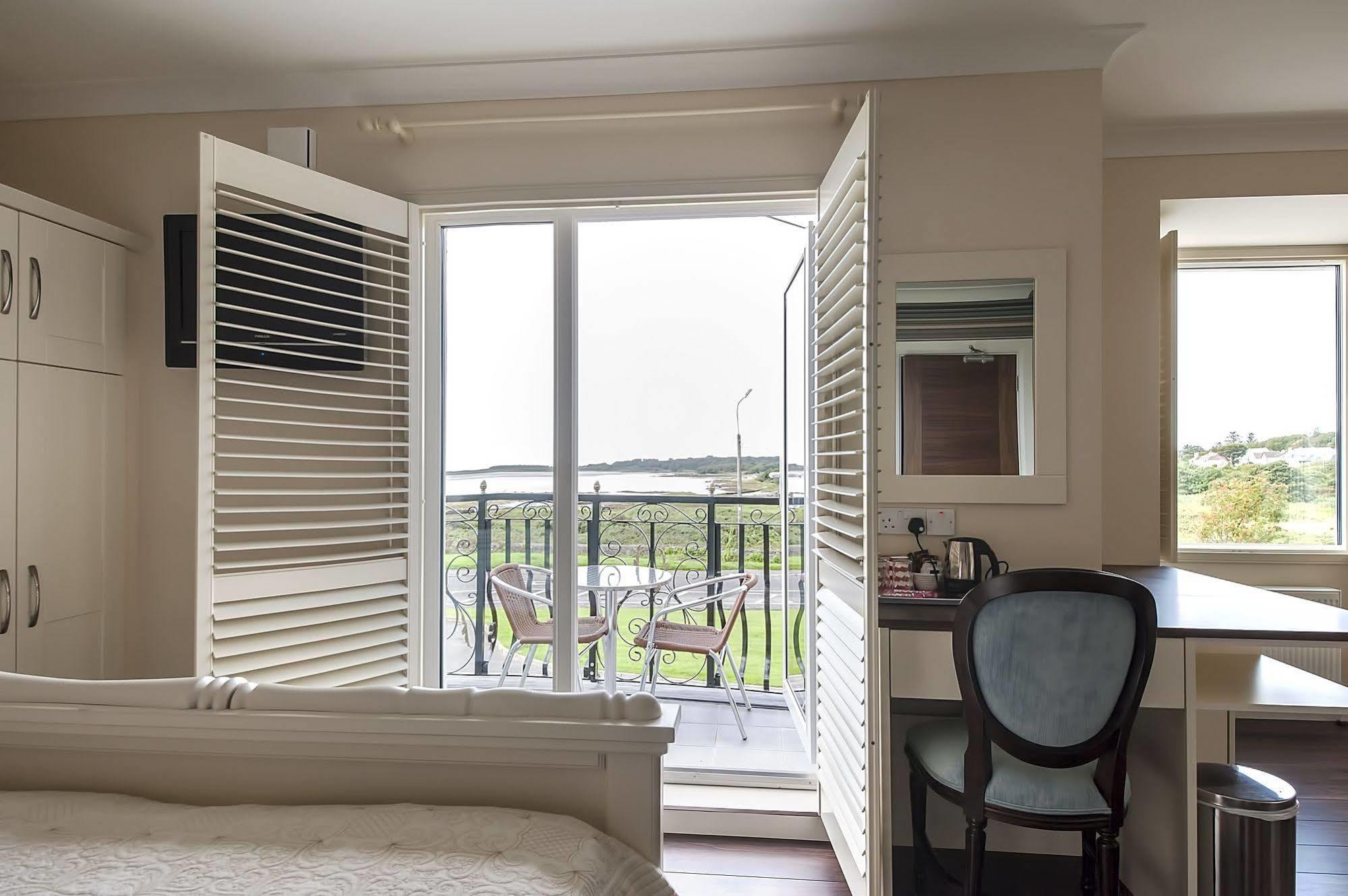 Sea Breeze 5*