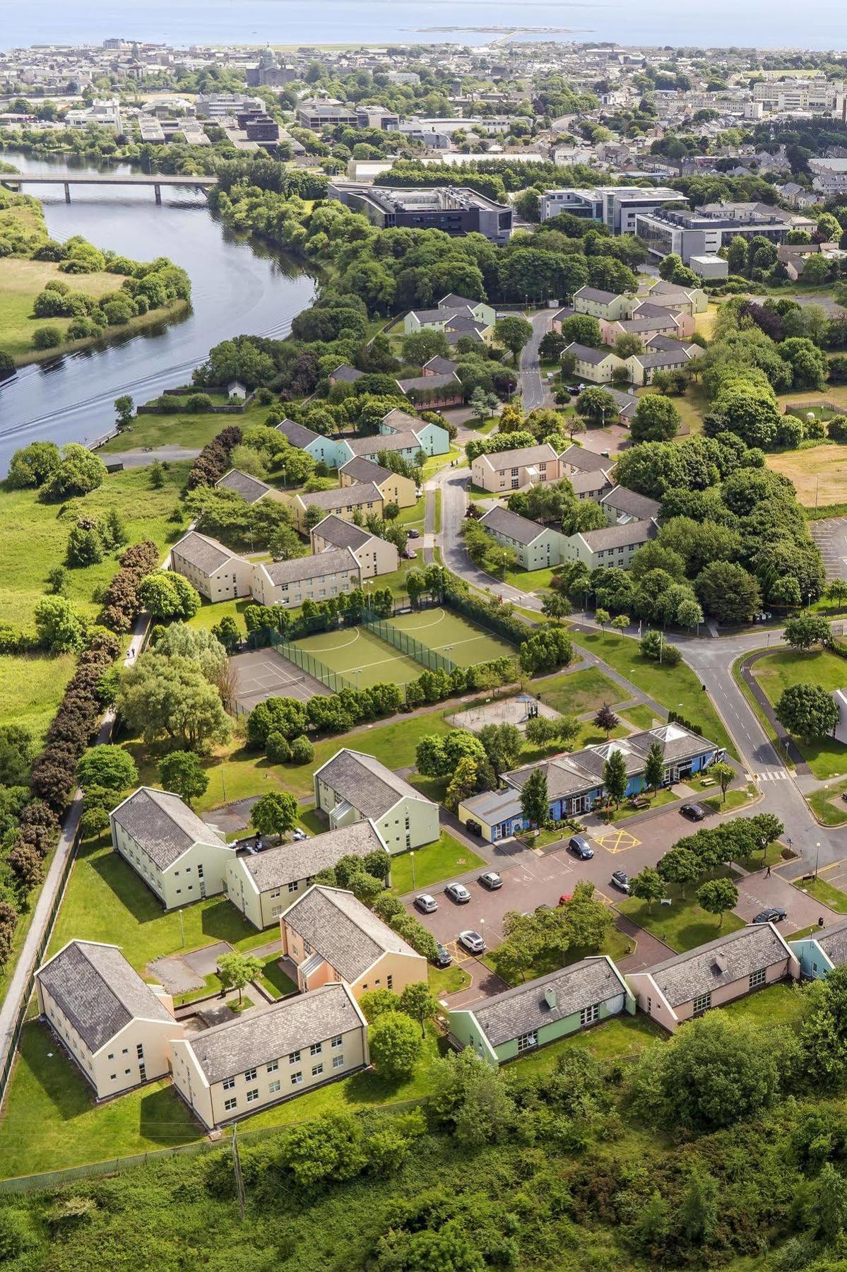 Apartment Corrib Village Of
