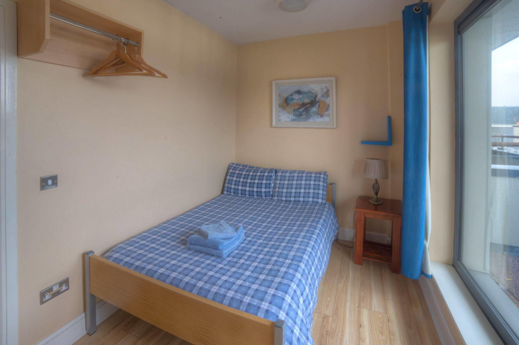Hostel Snoozles Centre Galway