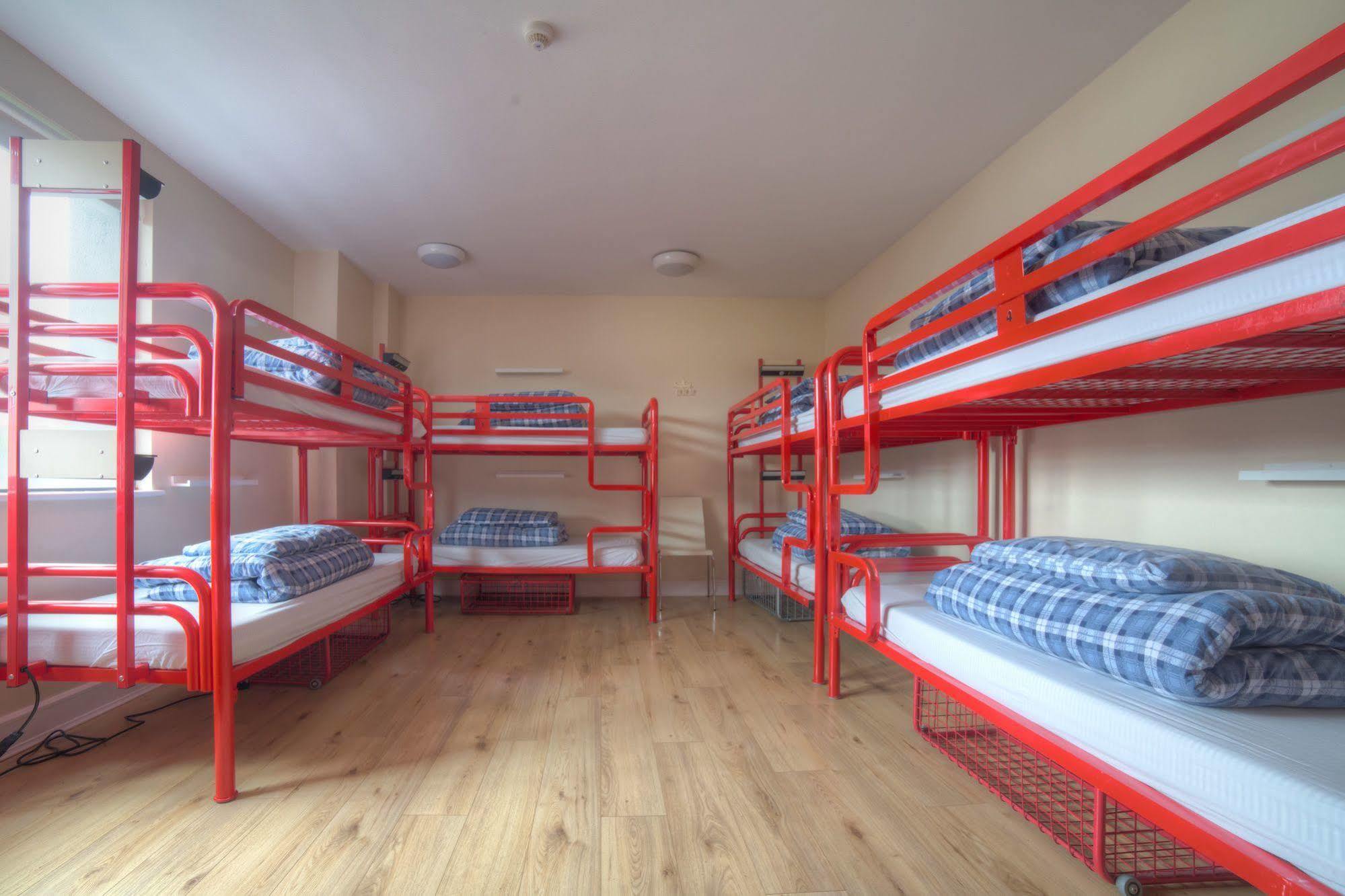 Hostel Snoozles Centre *