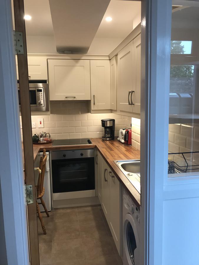 Crescent Close 3* Galway