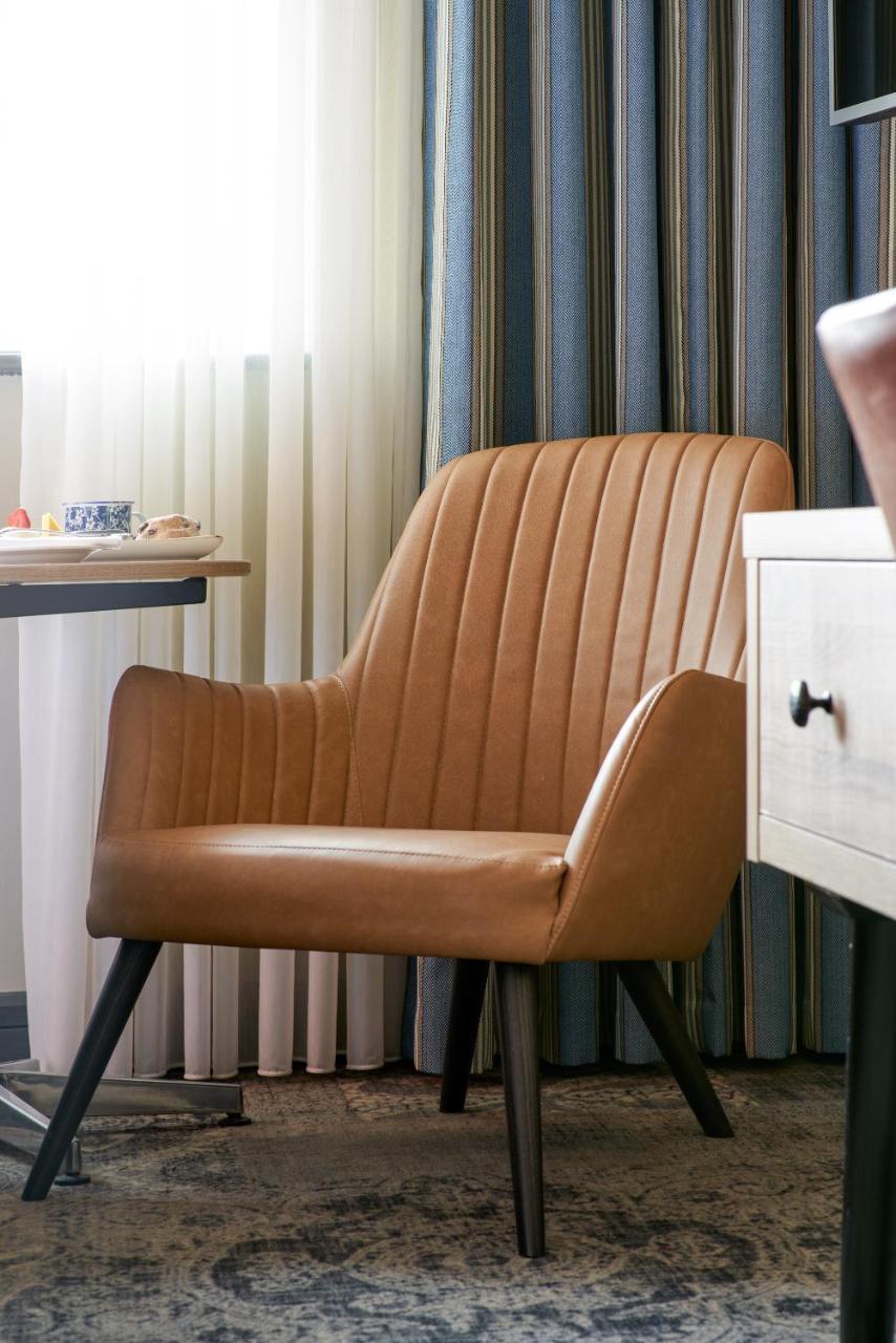 Harbour Hotel 4*