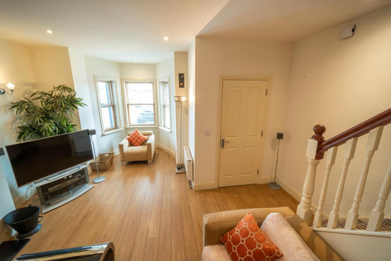 Stylish, Spacious 3 Bedroom Townhouse