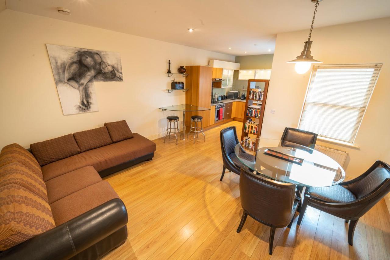 Stylish, Spacious 3 Bedroom Townhouse Holiday home *