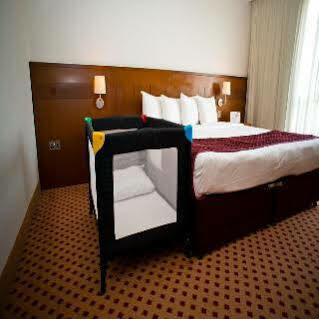 Hotel Maldron Sandy Road 4*