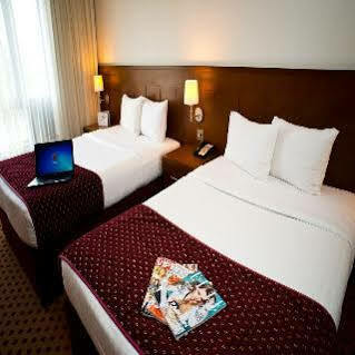 Maldron Sandy Road 4* Galway