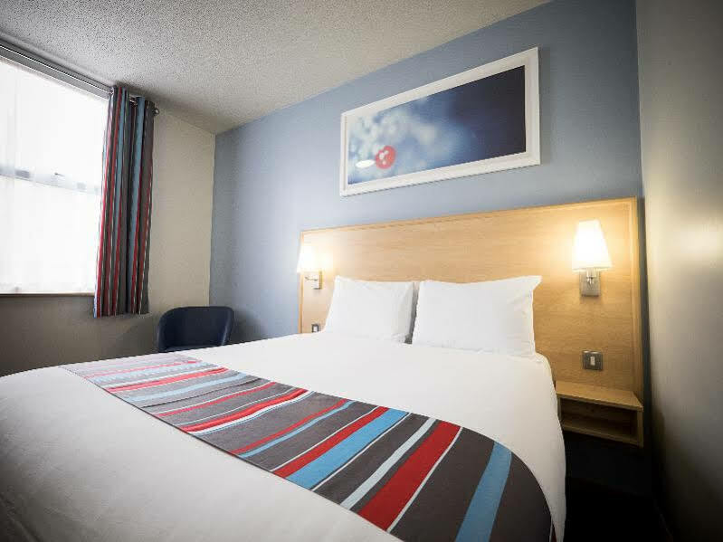 Travelodge 3*
