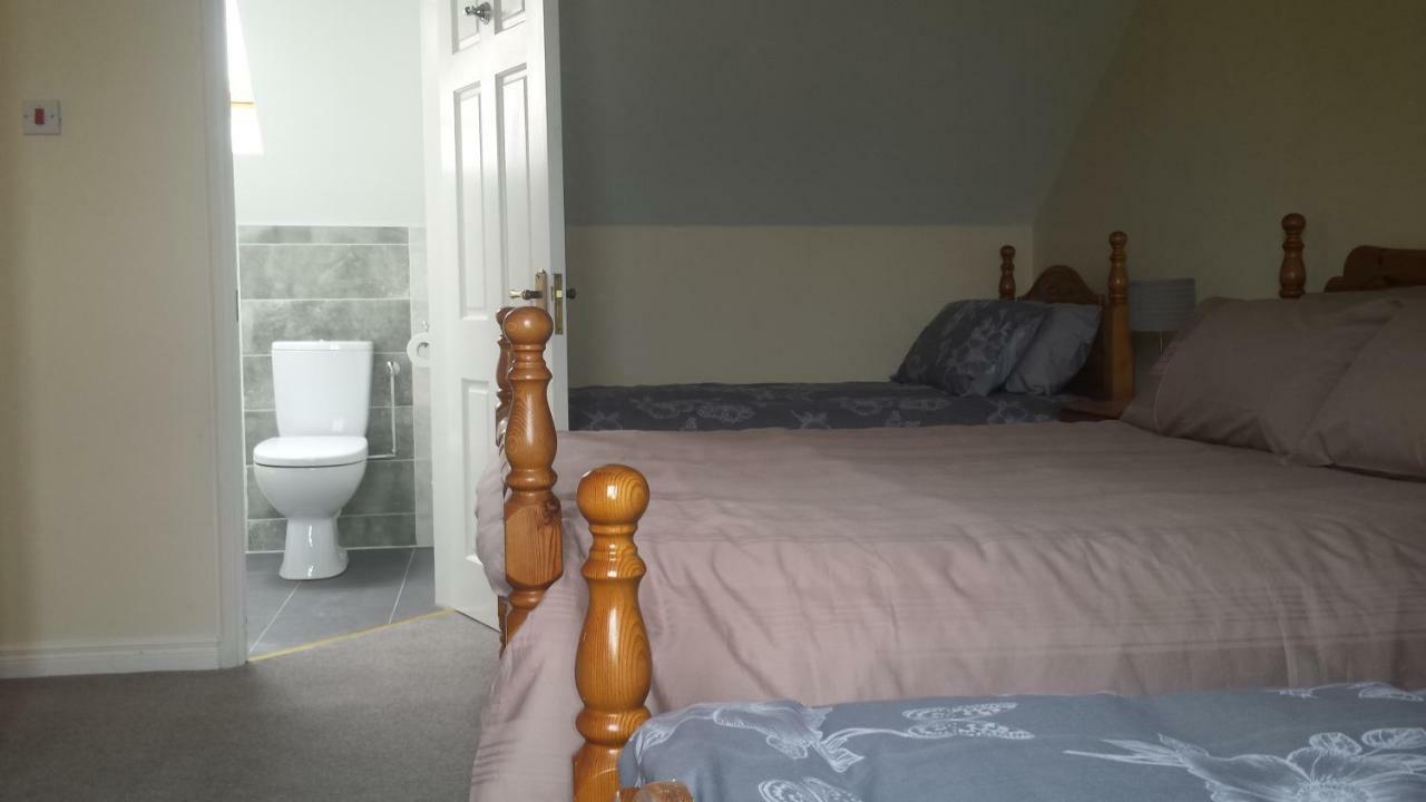Cloonboo With Tours Sleeps 12 *