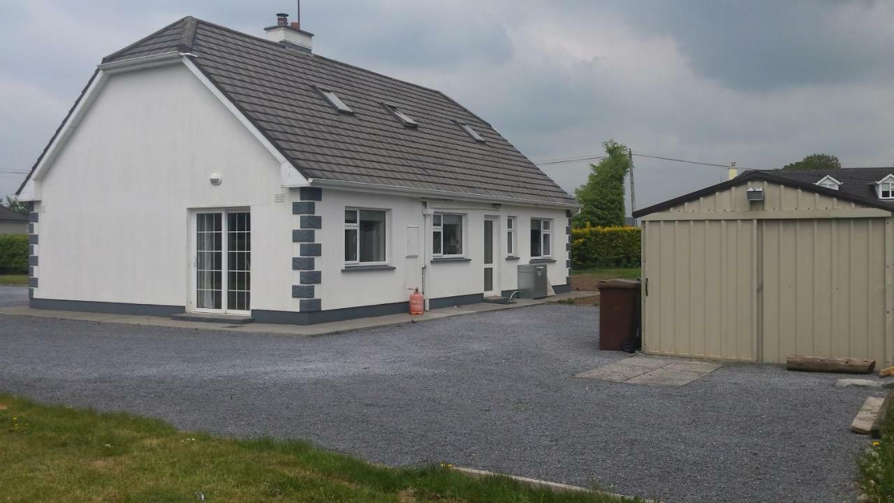 Cloonboo With Tours Sleeps 12 *