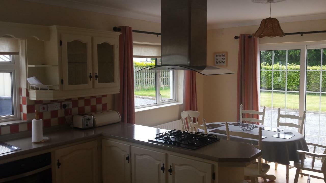 Holiday home Cloonboo With Tours Sleeps 12