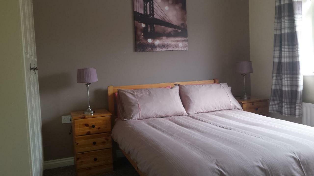 Cloonboo With Tours Sleeps 12 * Galway