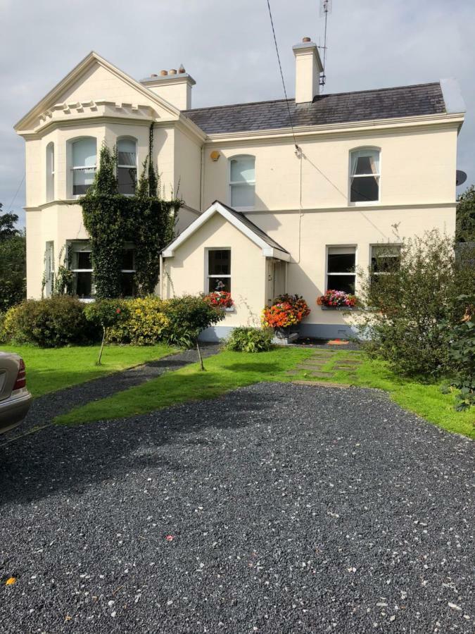 Manor Banba House Sleeps 2-26 * Galway