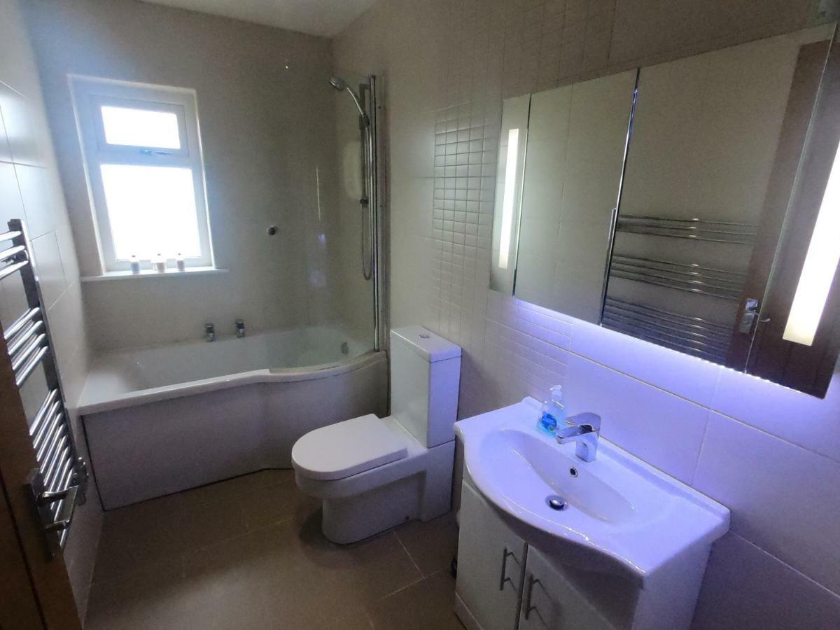 Waters Edge Holiday home Galway
