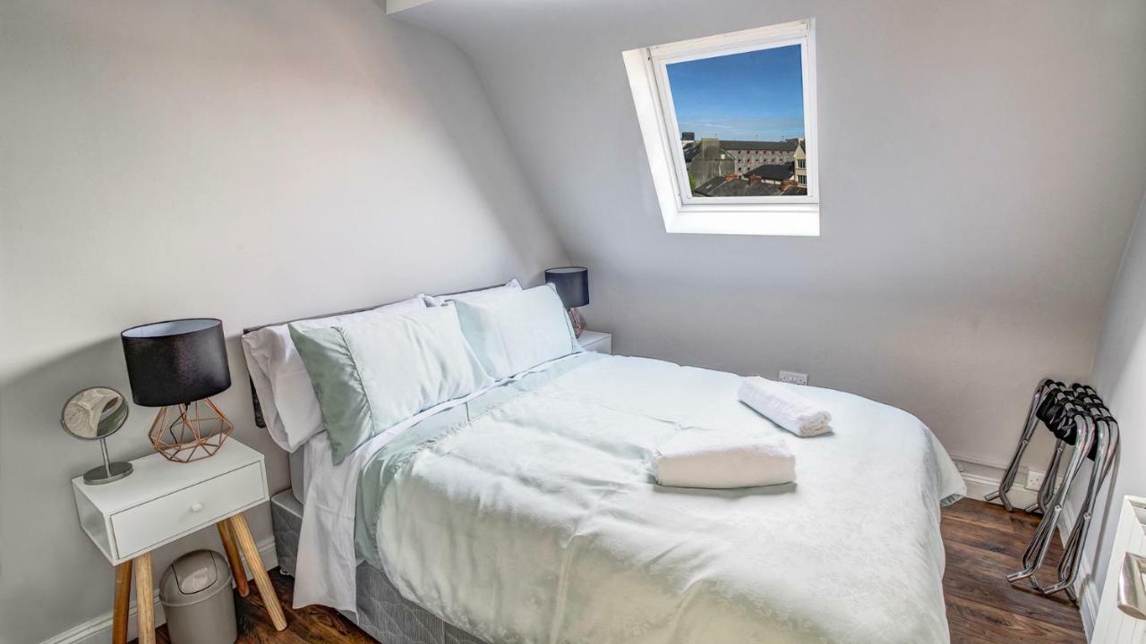Apartment Executive 2 Bedroom Loft Style *