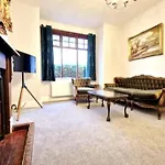 Stay At Granny\'S, 4 Bed Terrace On Iconic Canal
